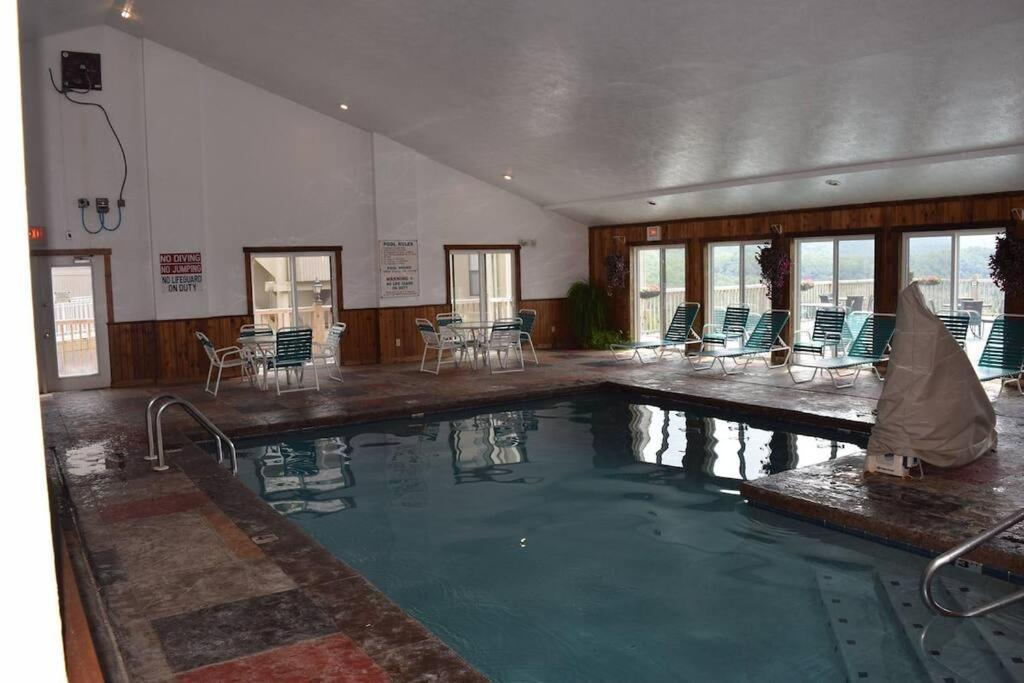 Appartamento Stairway To Heaven, Breathtaking Mtn Views Indoor Pool & Hot Tub Gatlinburg Esterno foto