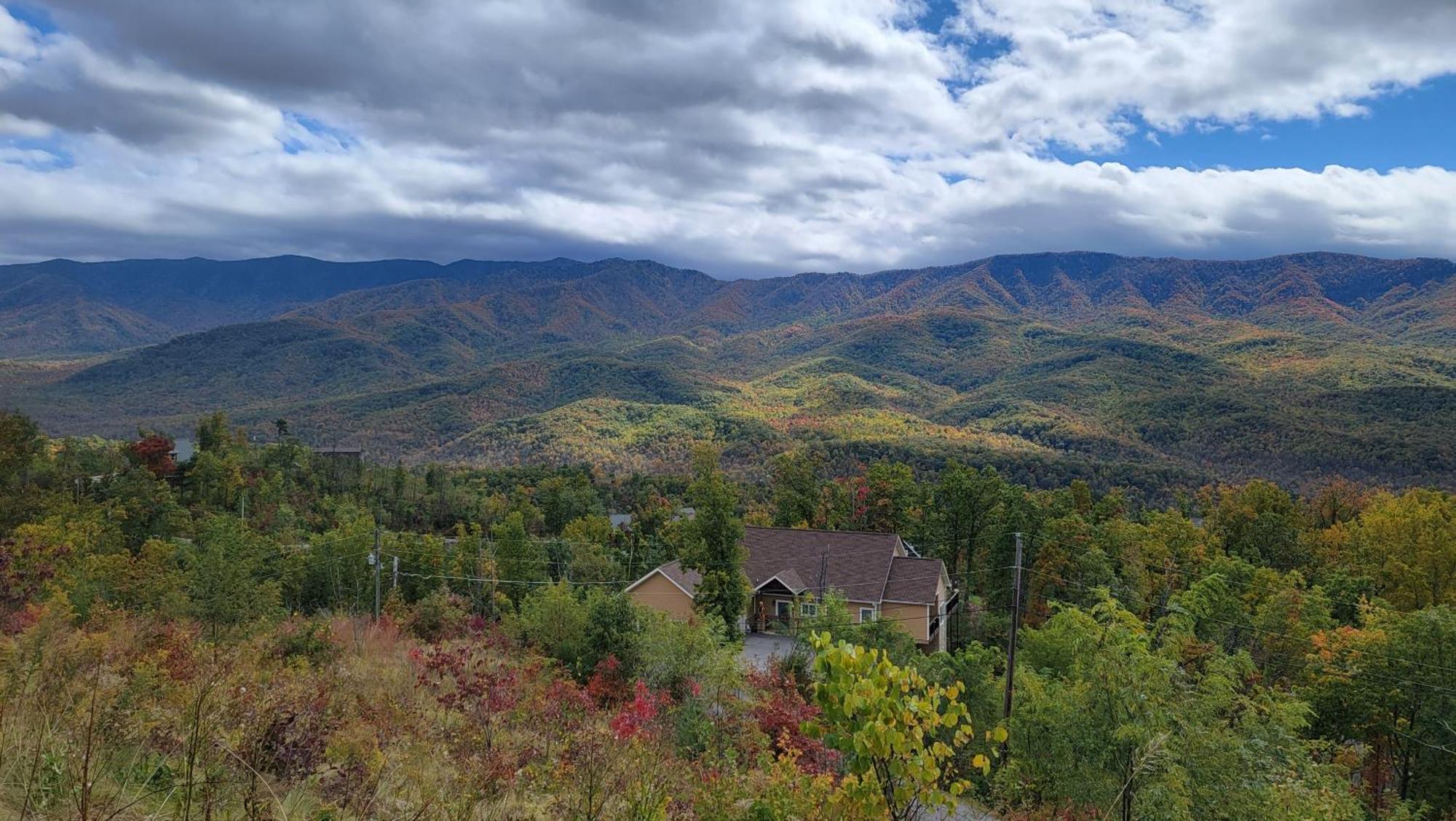 Appartamento Stairway To Heaven, Breathtaking Mtn Views Indoor Pool & Hot Tub Gatlinburg Esterno foto